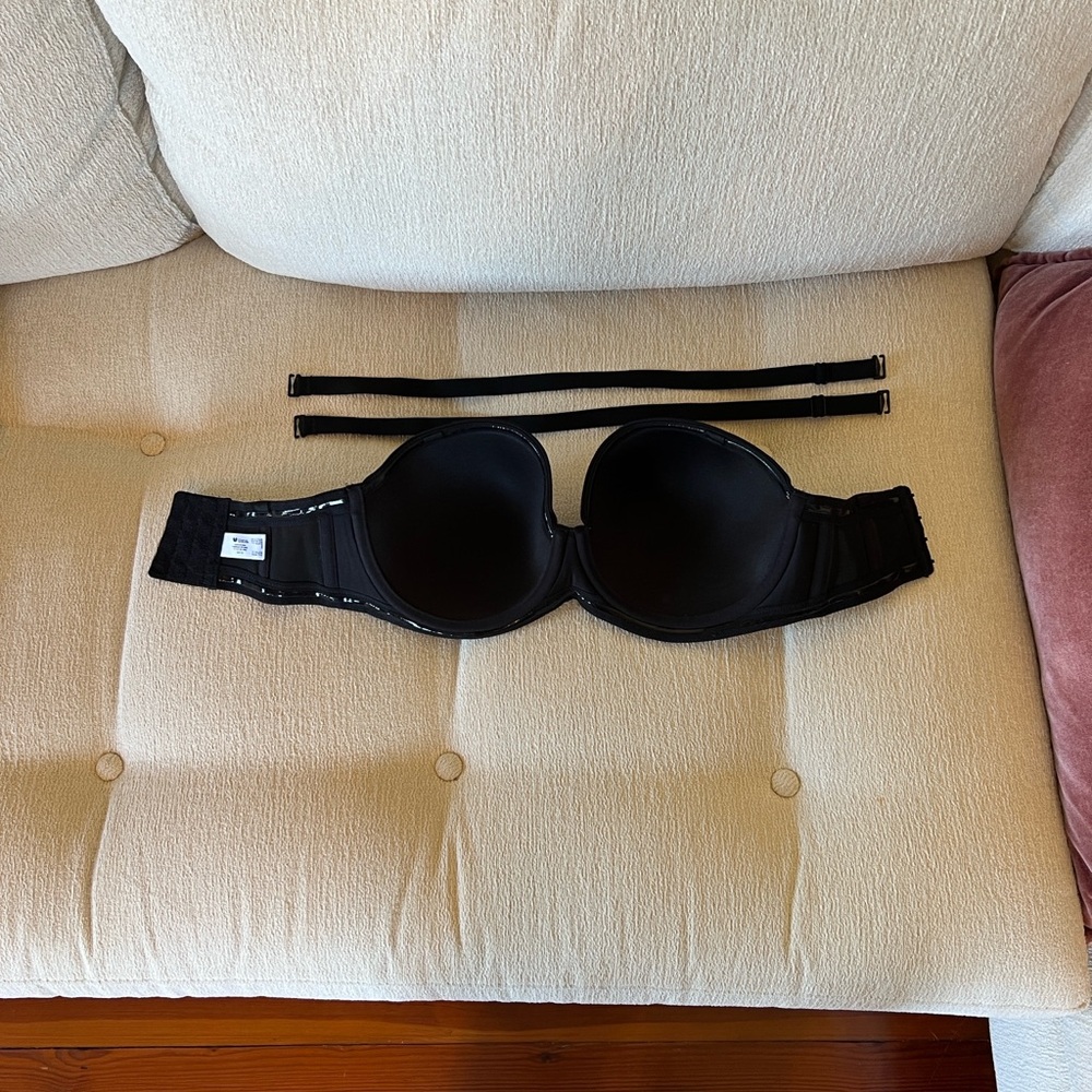 Wacoal Black Strapless Bra with Detachable Straps EUC - Picture 4 of 5